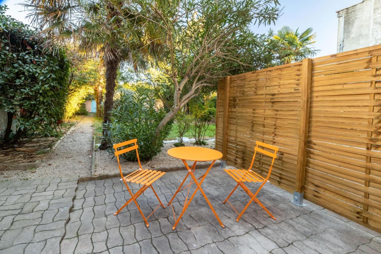 Le Vintage Appartement Tarbes Buitenkant foto